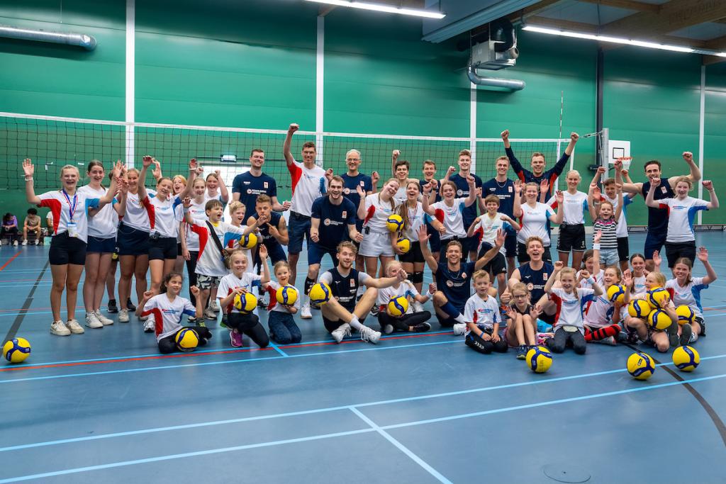 Volleybal clinic Bas van de Goor Foundation
